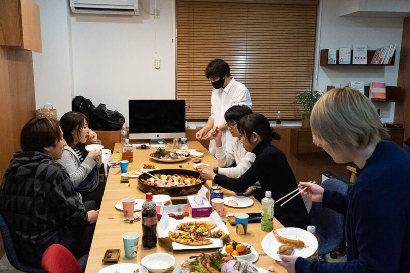 まなびとの忘年会の様子